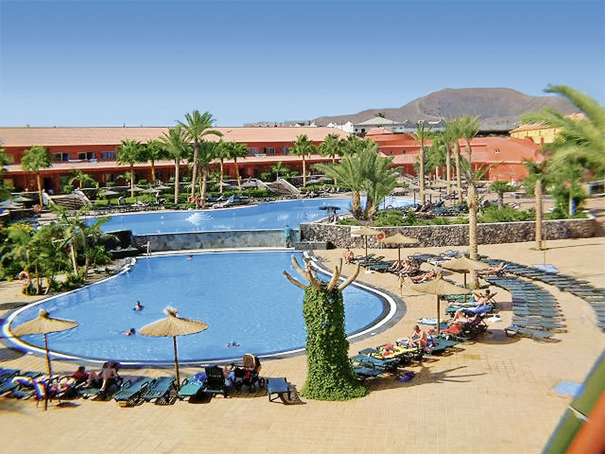 Oasis Village Hotel 10